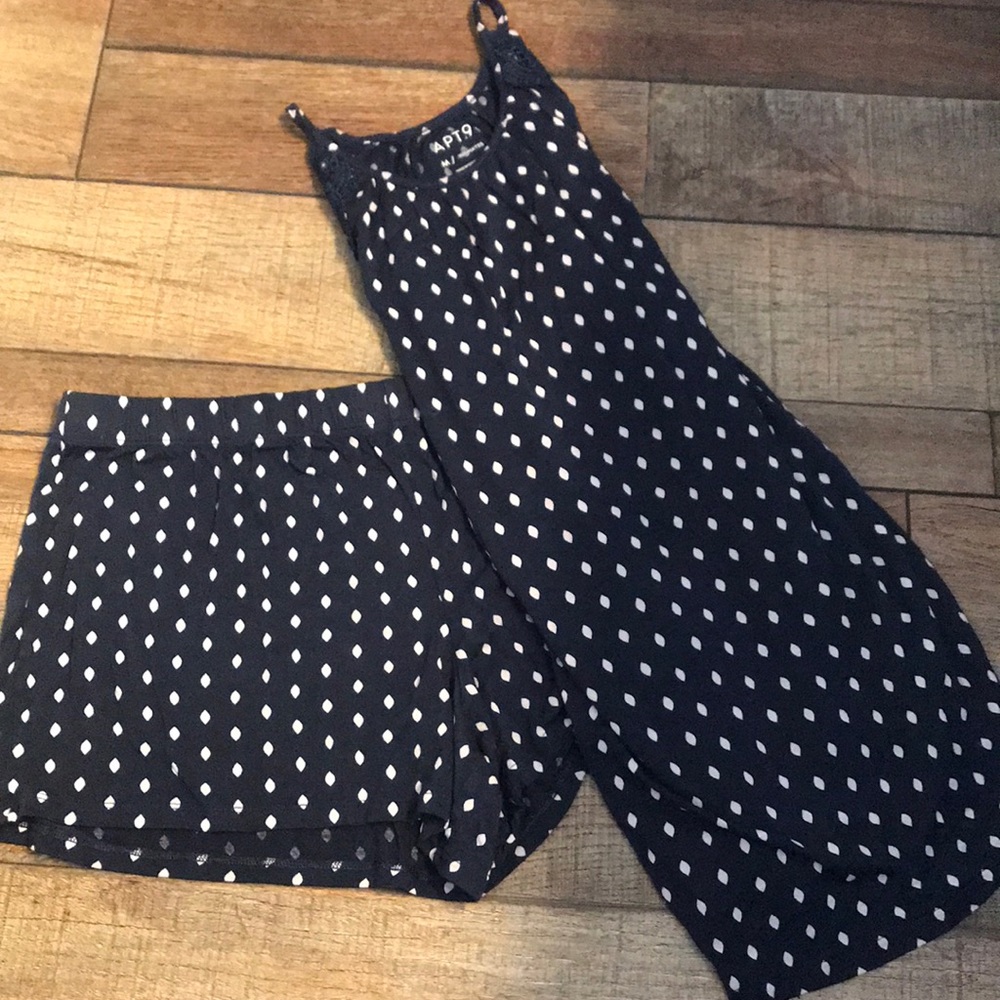 Lounge wear